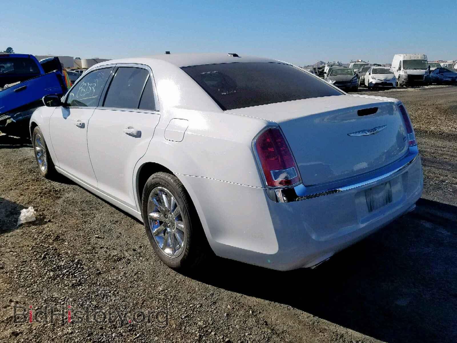 2013 CHRYSLER 300 - VIN: 2C3CCAAG9DH588718 - Фото 3