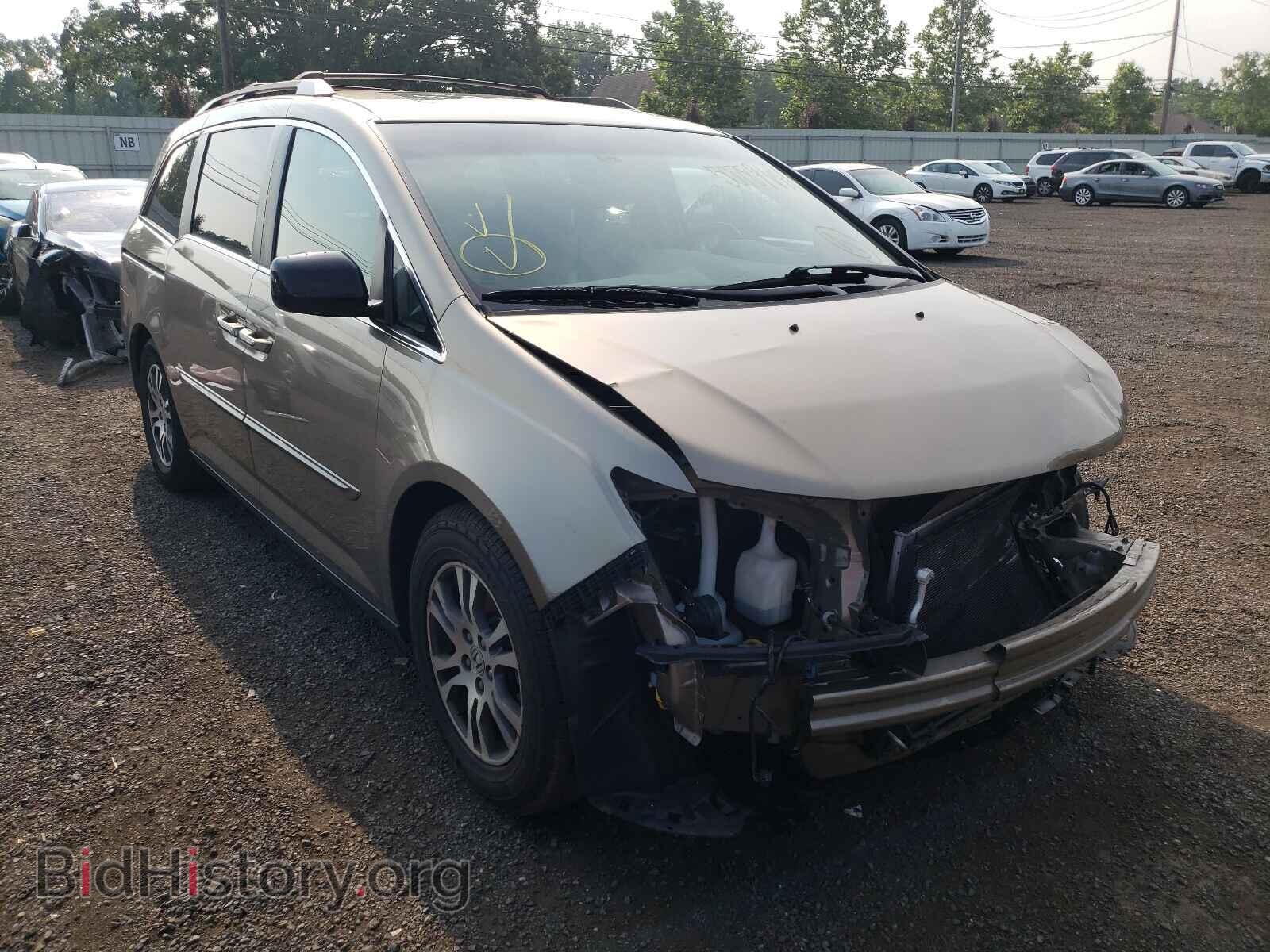 Photo 5FNRL5H62BB016841 - HONDA ODYSSEY 2011