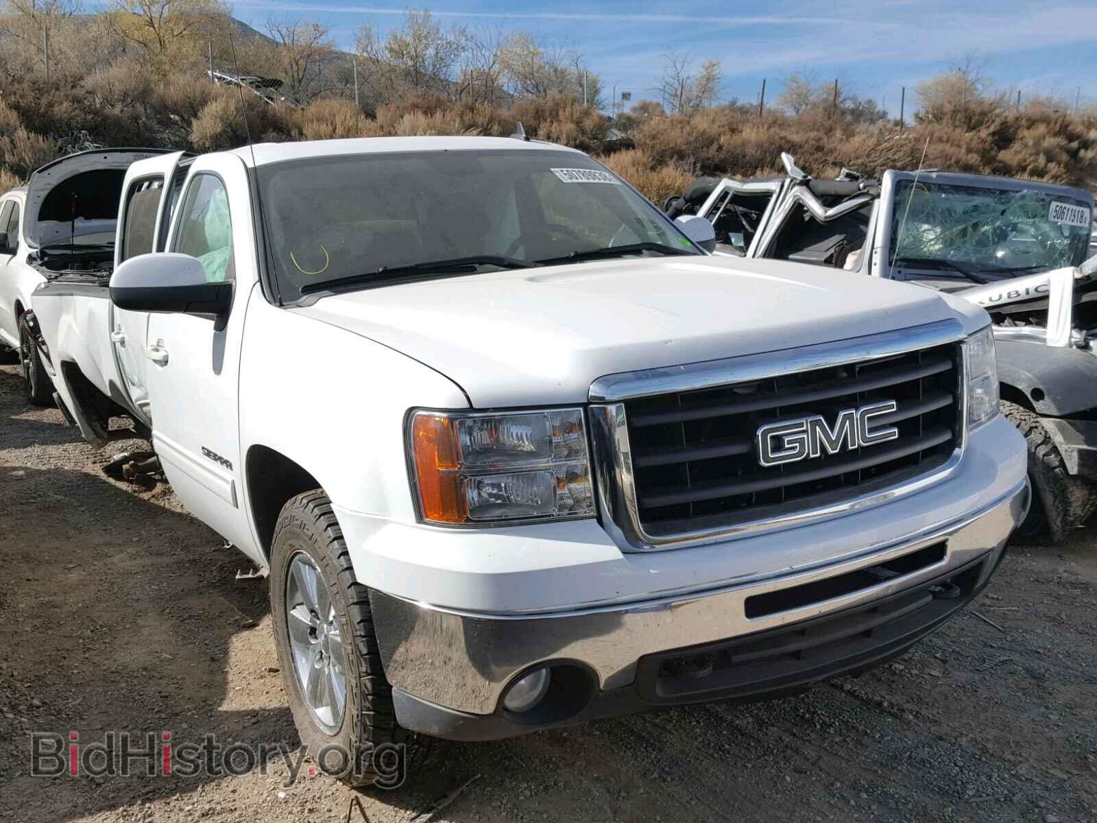 Photo 3GTP2WE3XBG327017 - GMC SIERRA K15 2011