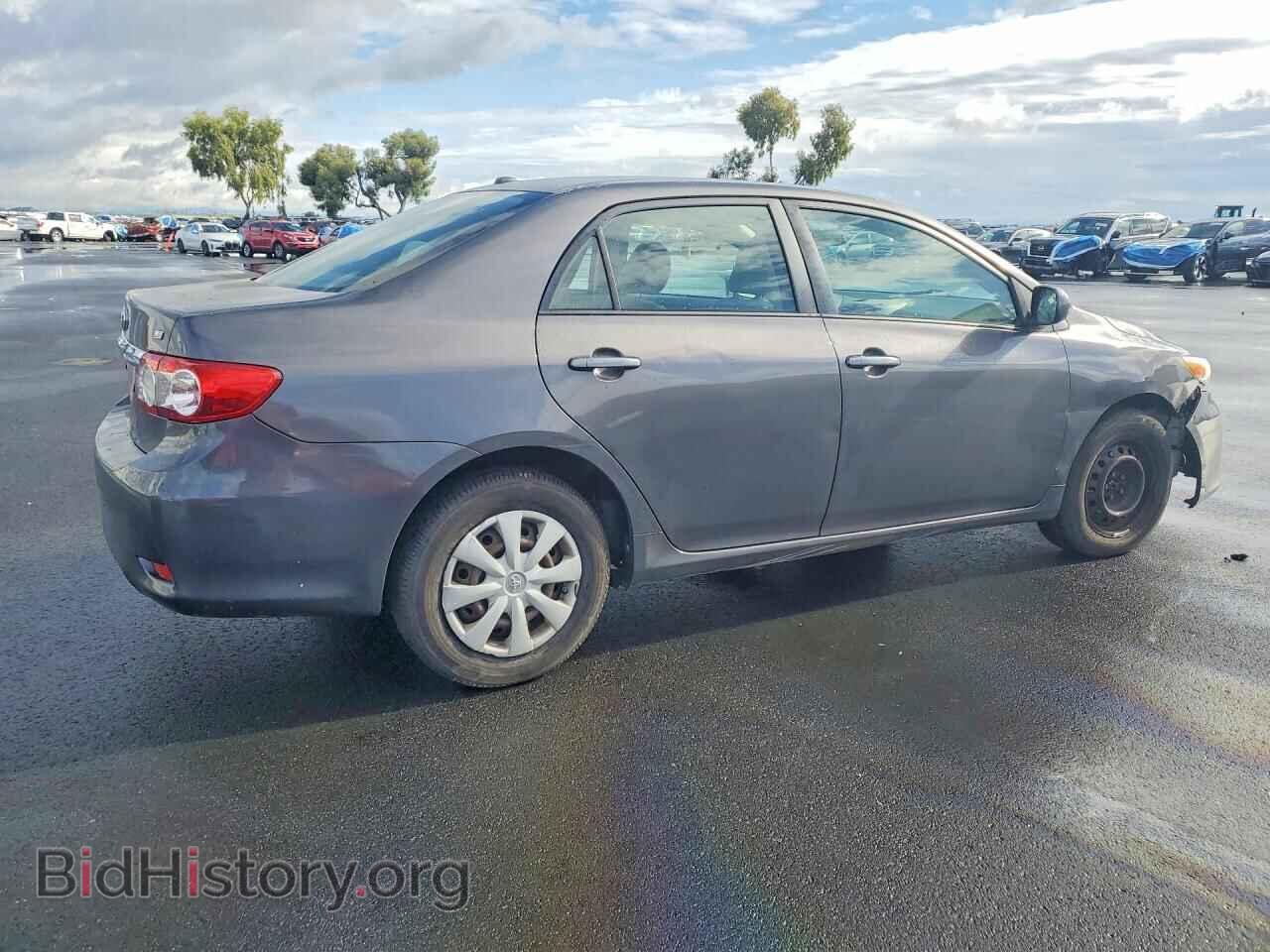 2011 TOYOTA COROLLA - VIN: JTDBU4EE2BJ094582 - Фото 3