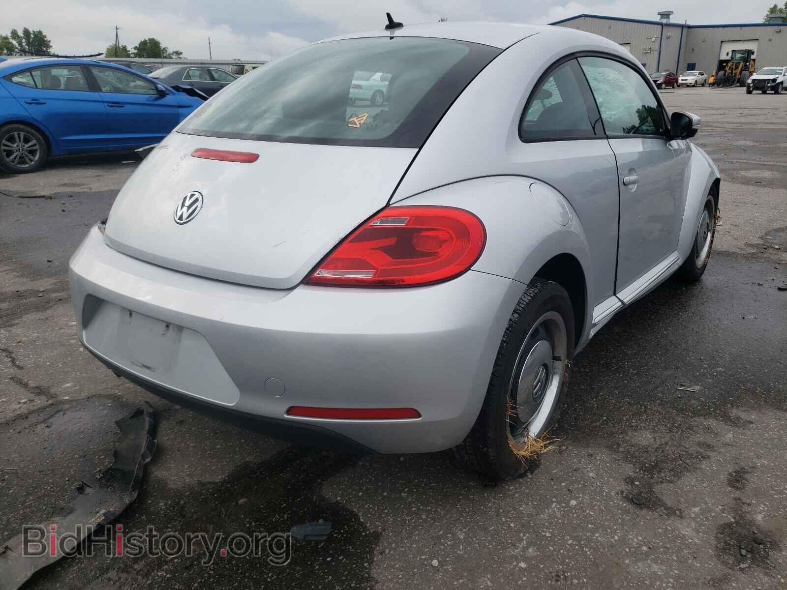 2012 VOLKSWAGEN BEETLE - VIN: 3VWJP7AT2CM613639 - Фото 4