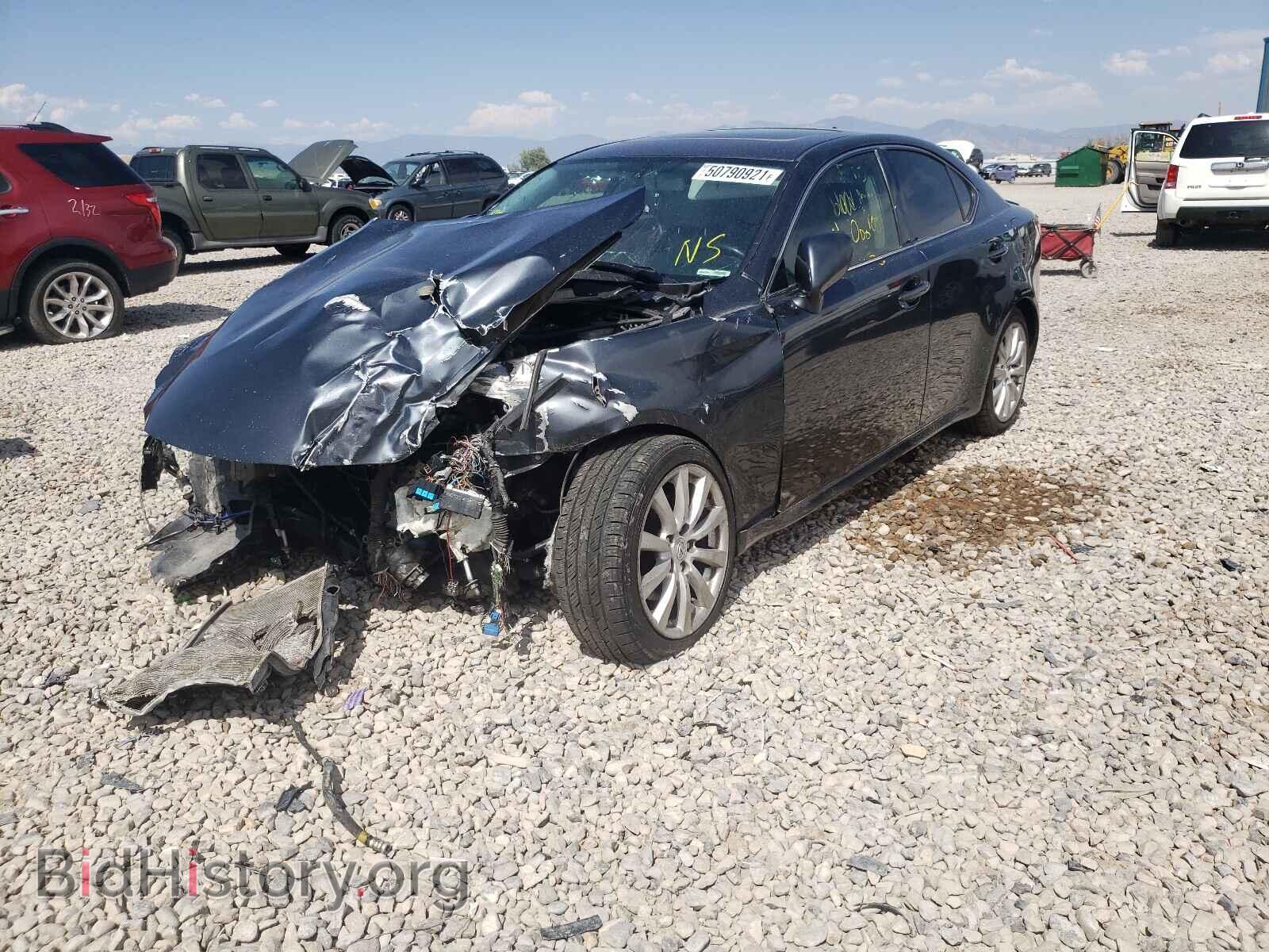 2008 LEXUS IS - VIN: JTHCK262182023877 - Фото 2