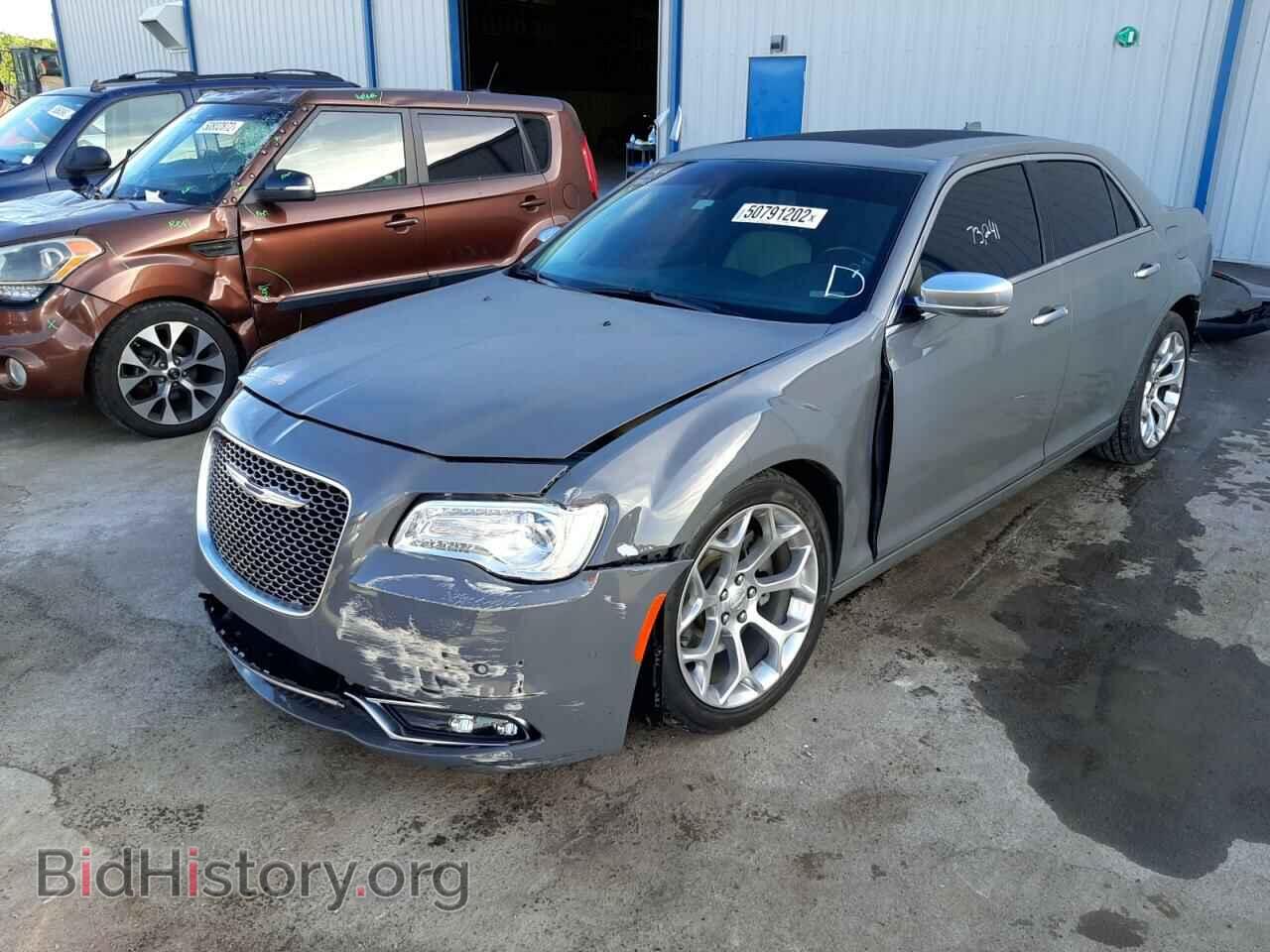 2017 CHRYSLER 300 - VIN: 2C3CCAPT1HH617803 - Фото 2