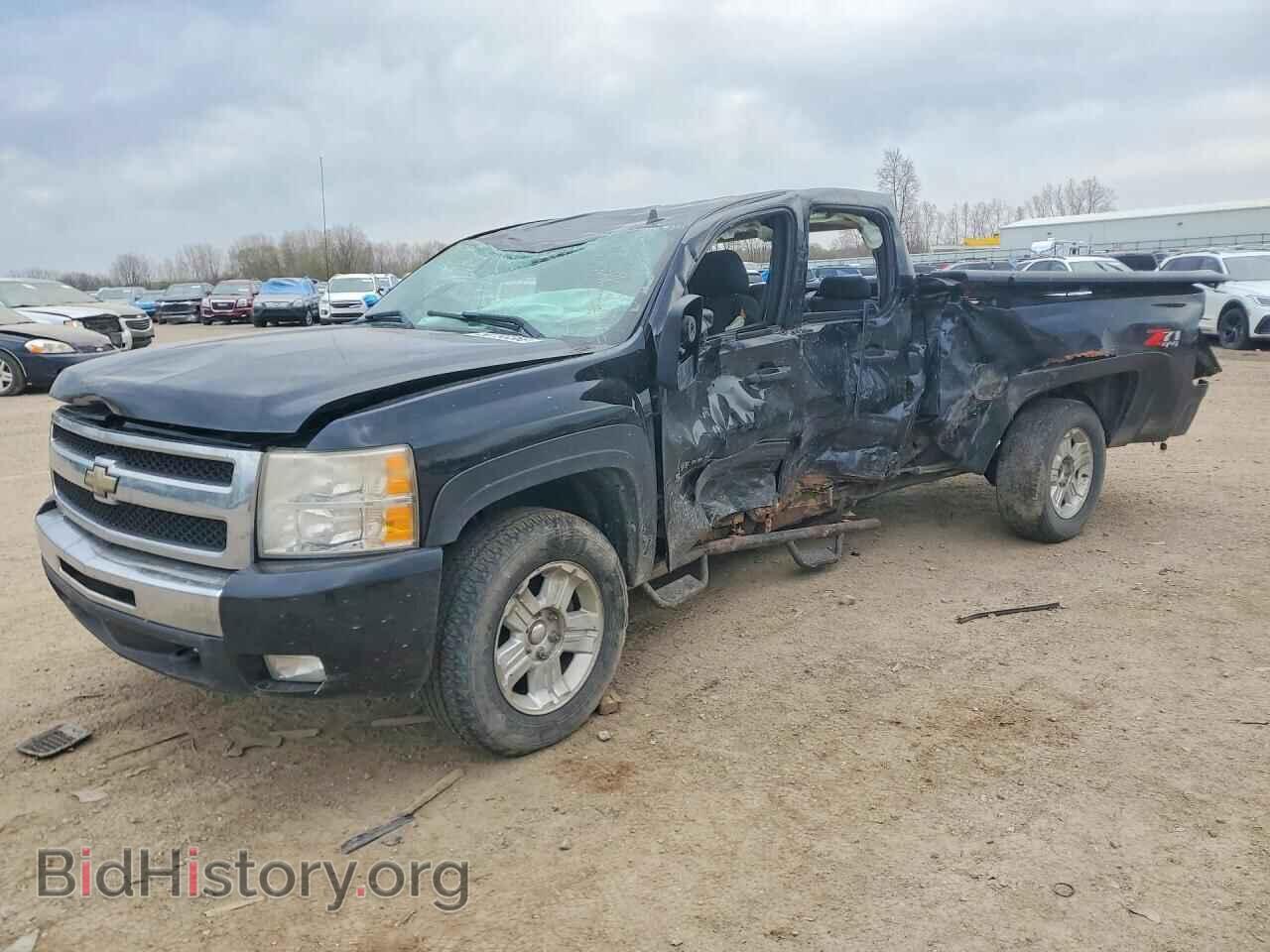 Фотография 3GCPKSE31BG247128 - CHEVROLET SILVERADO 2011