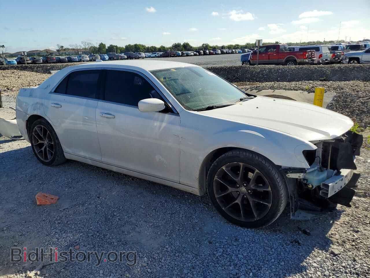 2016 CHRYSLER 300 - VIN: 2C3CCAAG6GH273797 - Фото 4