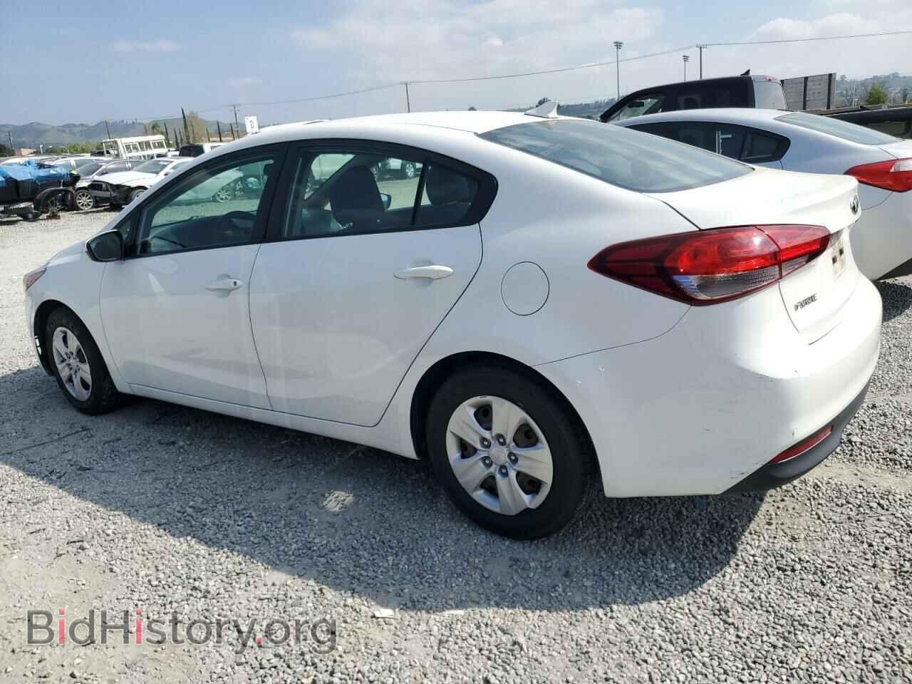 2017 KIA FORTE - VIN: 3KPFK4A75HE078431 - Фото 2