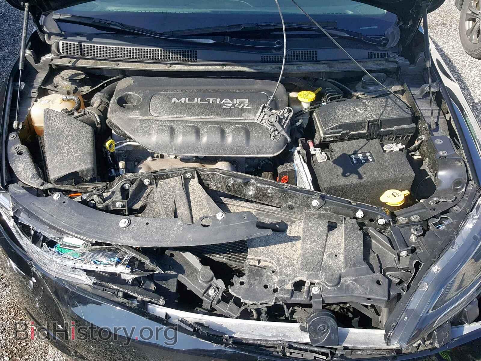 2016 CHRYSLER 200 - VIN: 1C3CCCAB3GN130264 - Фото 7