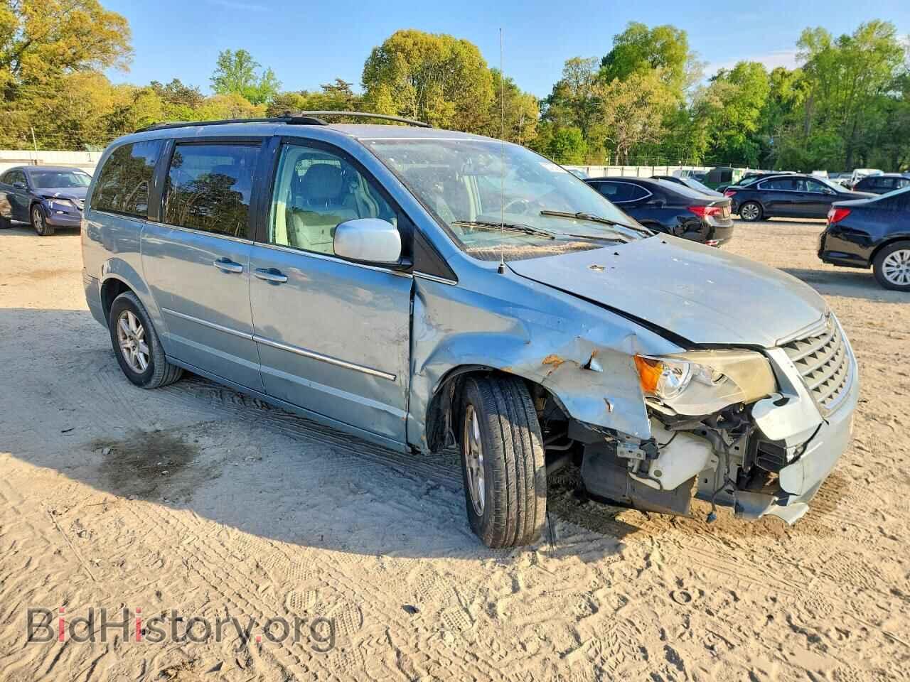 2009 CHRYSLER MINIVAN - VIN: 2A8HR54109R606810 - Photo 4