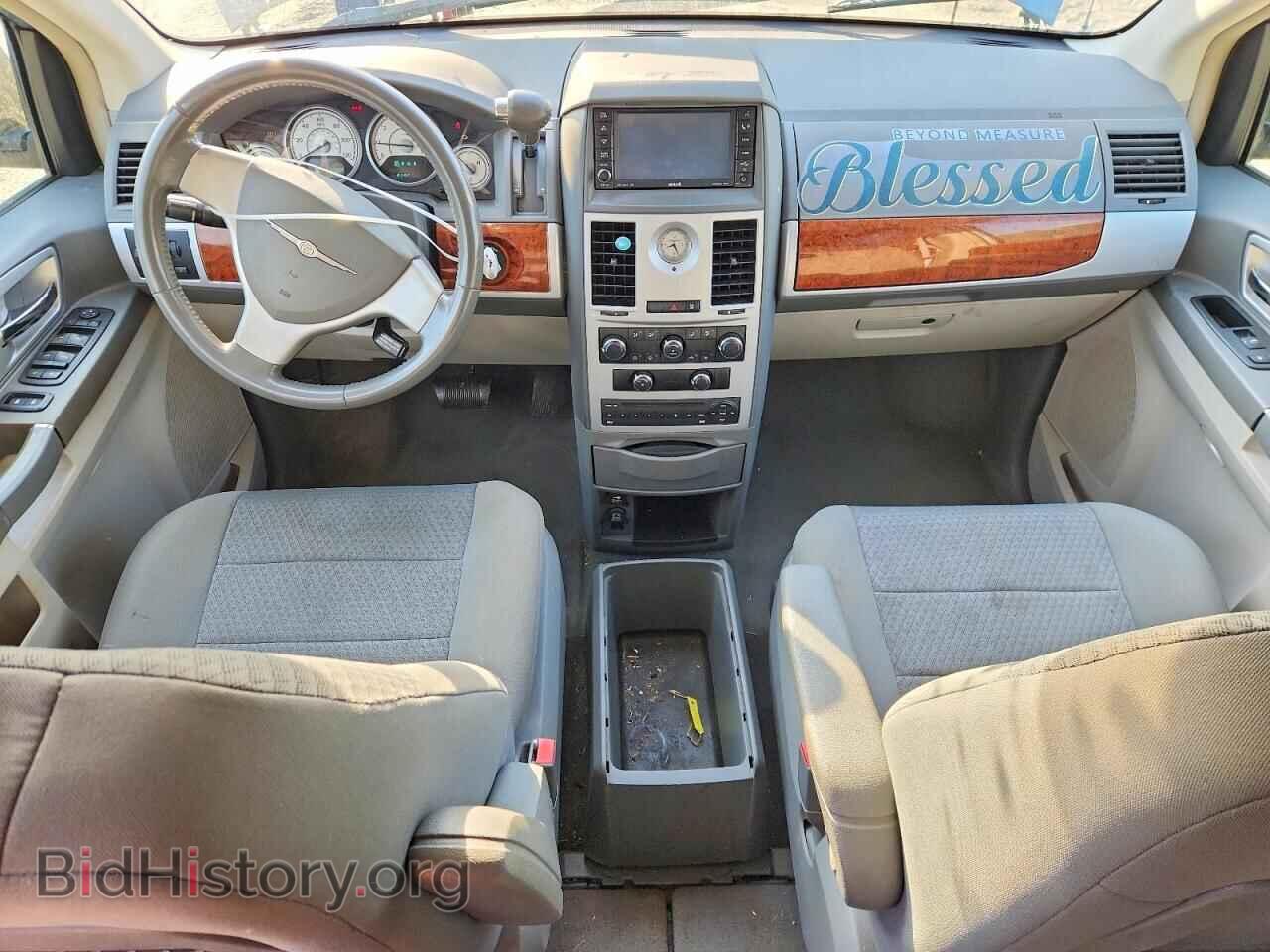 2009 CHRYSLER MINIVAN - VIN: 2A8HR54109R606810 - Photo 8