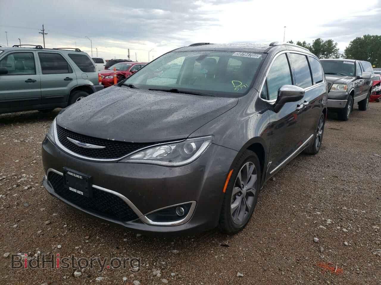 2017 CHRYSLER PACIFICA - VIN: 2C4RC1GG1HR555791 - Photo 2