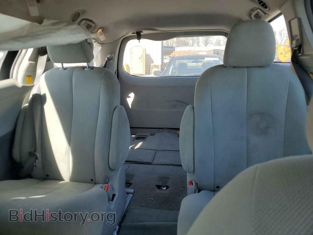 2011 TOYOTA All Models - VIN: 5TDZK3DC1BS037341 - Photo 10