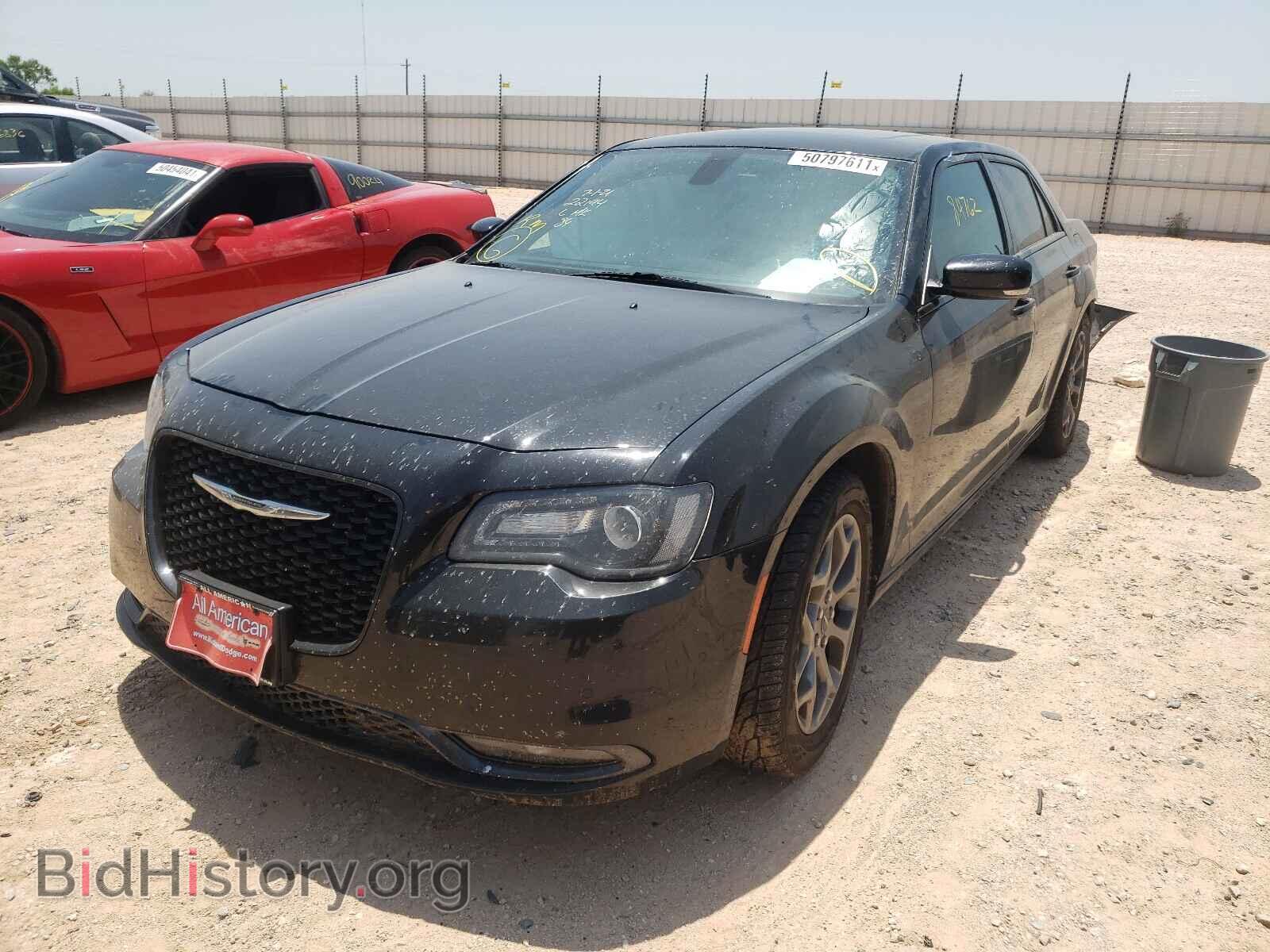 2017 CHRYSLER 300 - VIN: 2C3CCAGG0HH637737 - Фото 2