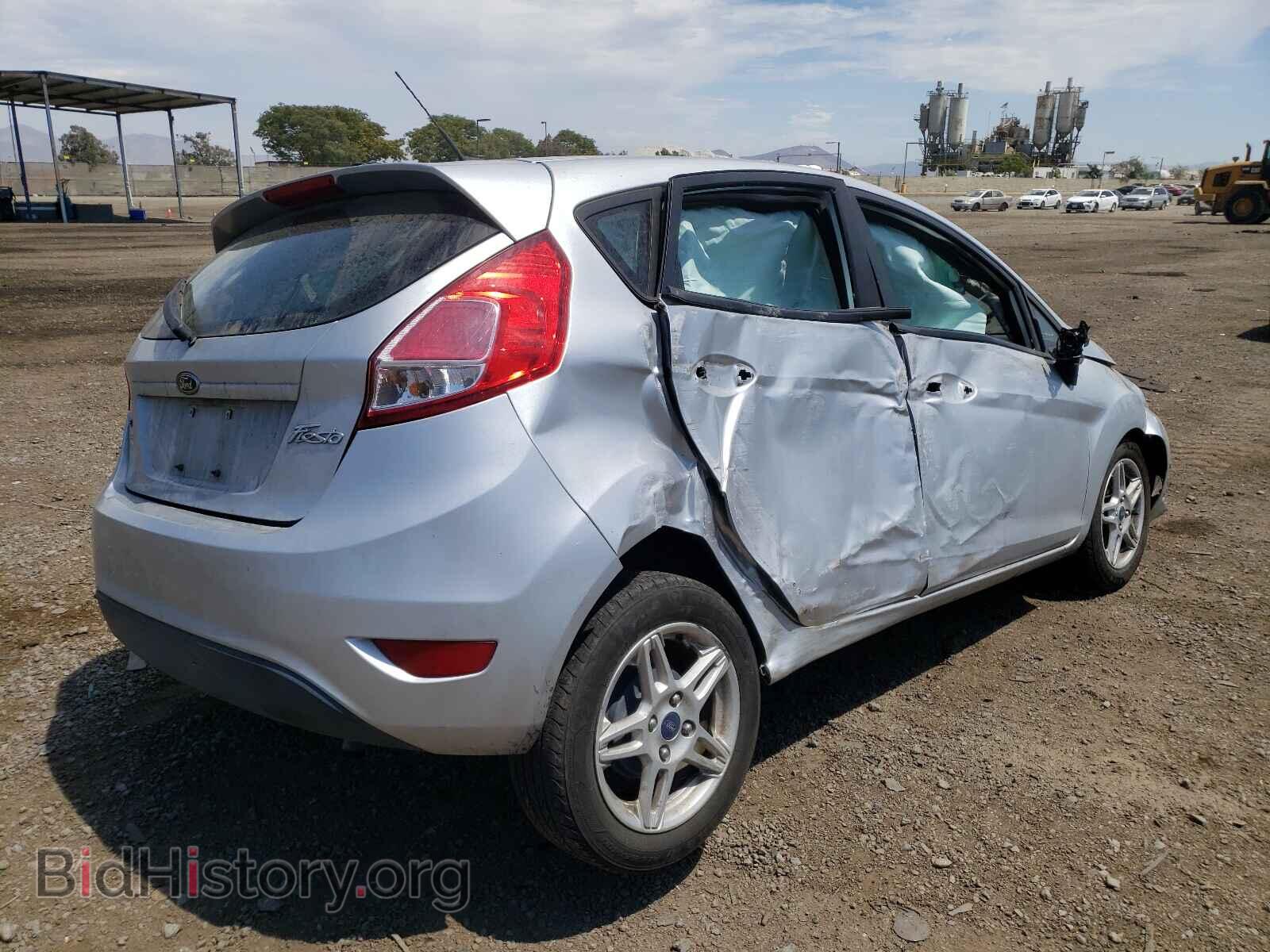 2017 FORD FIESTA - VIN: 3FADP4EJ5HM136077 - Фото 4