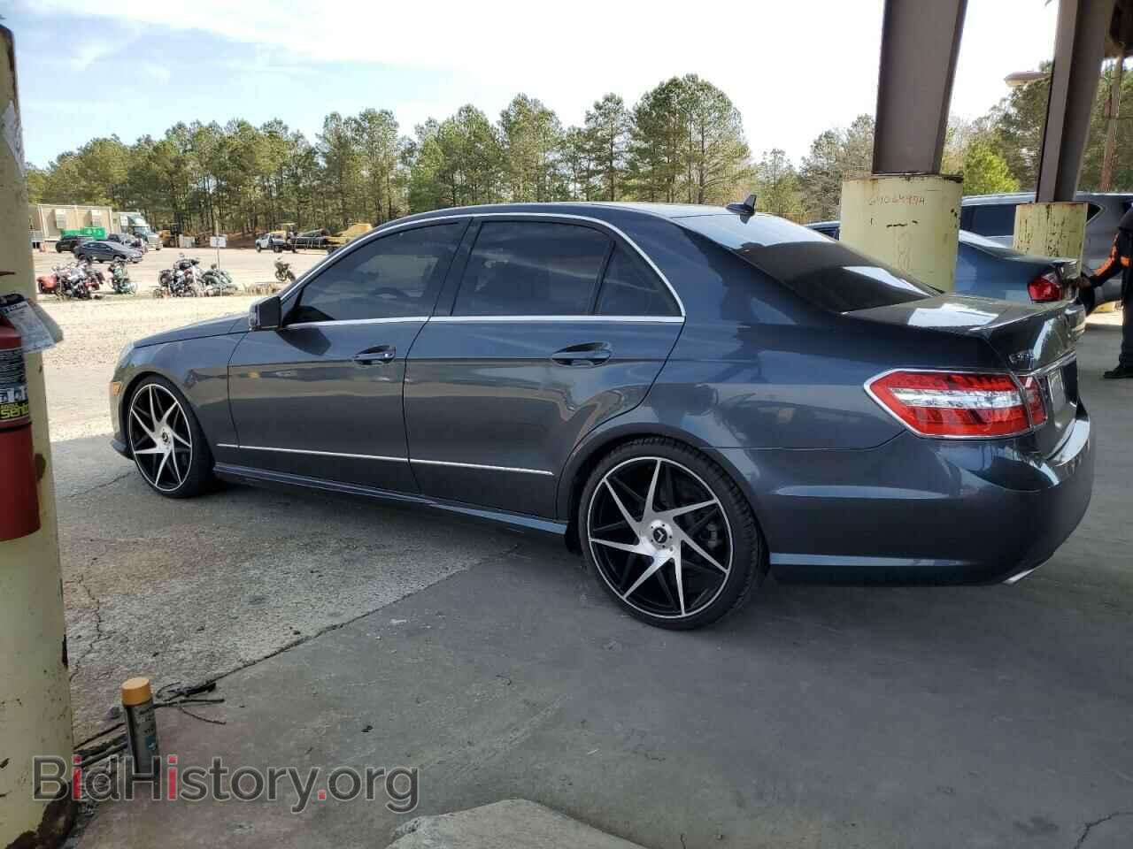2011 MERCEDES-BENZ E-CLASS - VIN: WDDHF5GB3BA417623 - Фото 2