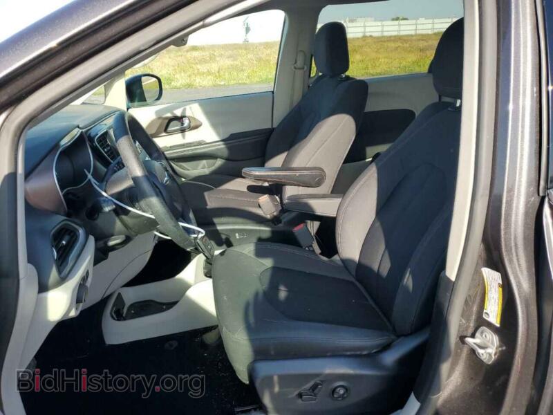 2019 Chrysler PACIFICA (VIN 2C4RC1CG5KR639061) — photo 7 of 13