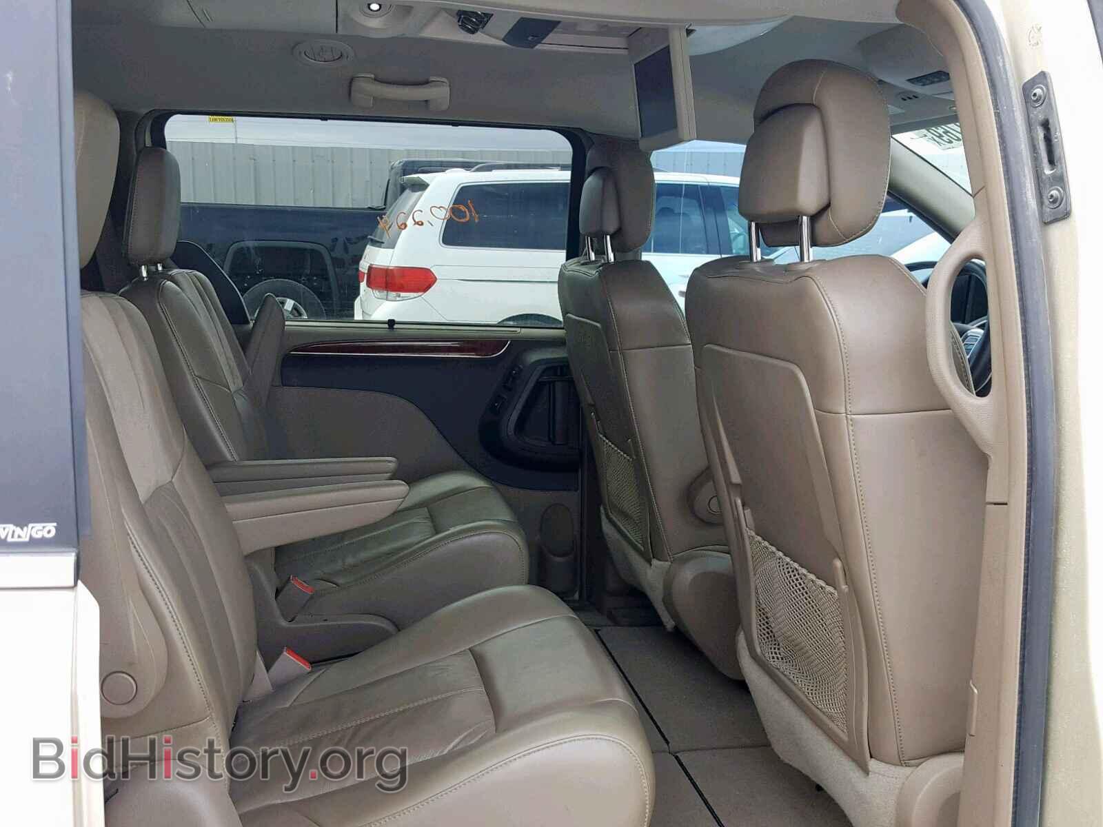 2011 CHRYSLER TOWN & COU - VIN: 2A4RR6DG2BR609083 - Фото 6