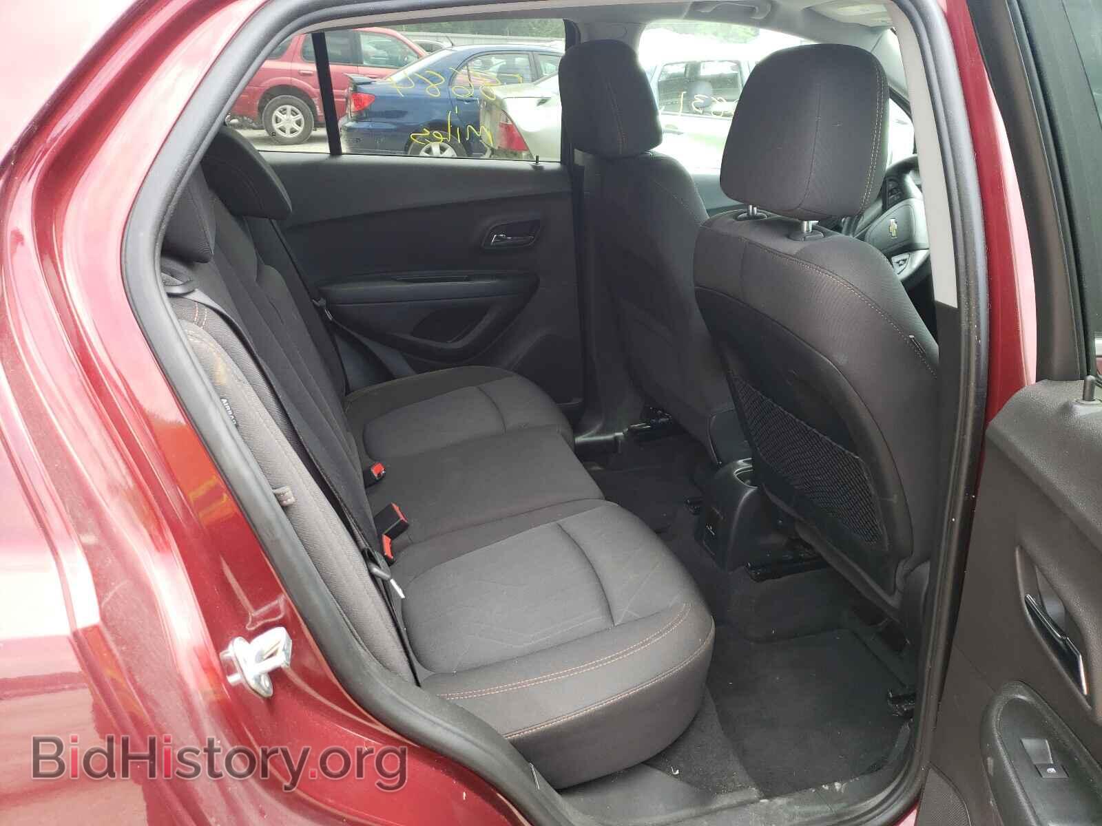 2017 CHEVROLET TRAX - VIN: 3GNCJPSB3HL143452 - Фото 6