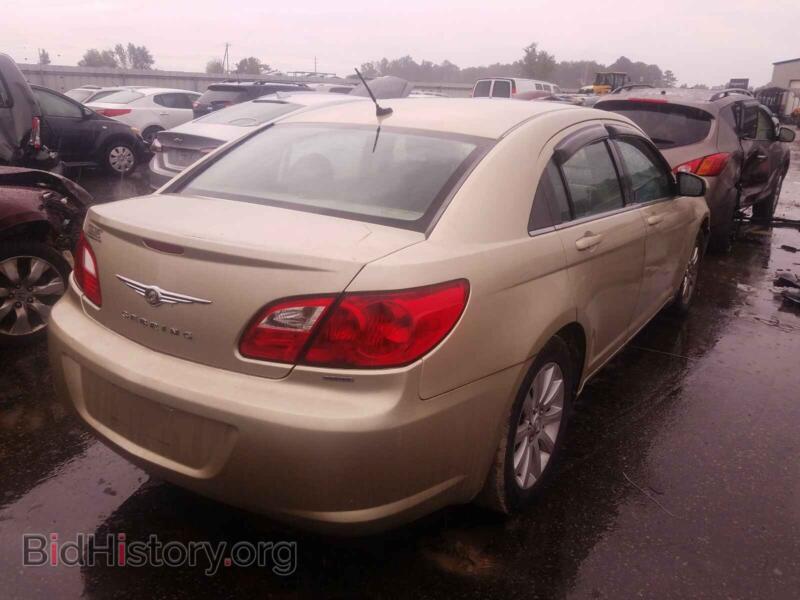 2010 Chrysler SEBRING (VIN 1C3CC5FBXAN223939) — фото 4 из 10