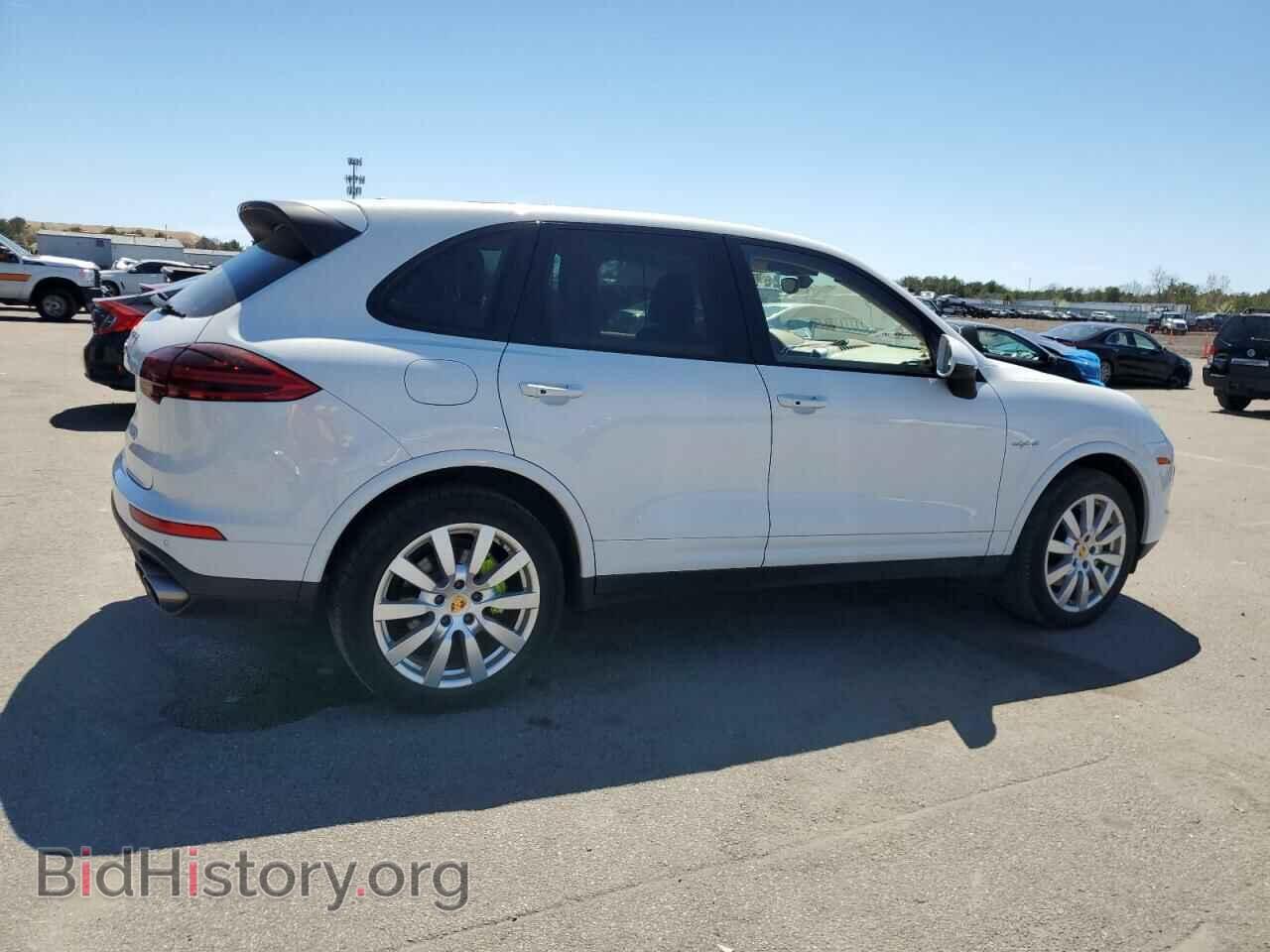 2017 PORSCHE CAYENNE - VIN: WP1AE2A26HLA68264 - Фото 3