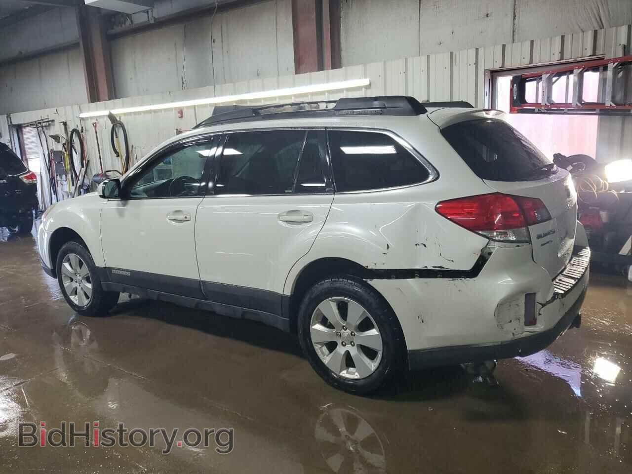 2011 SUBARU OUTBACK - VIN: 4S4BRCCC7B3419918 - Фото 2