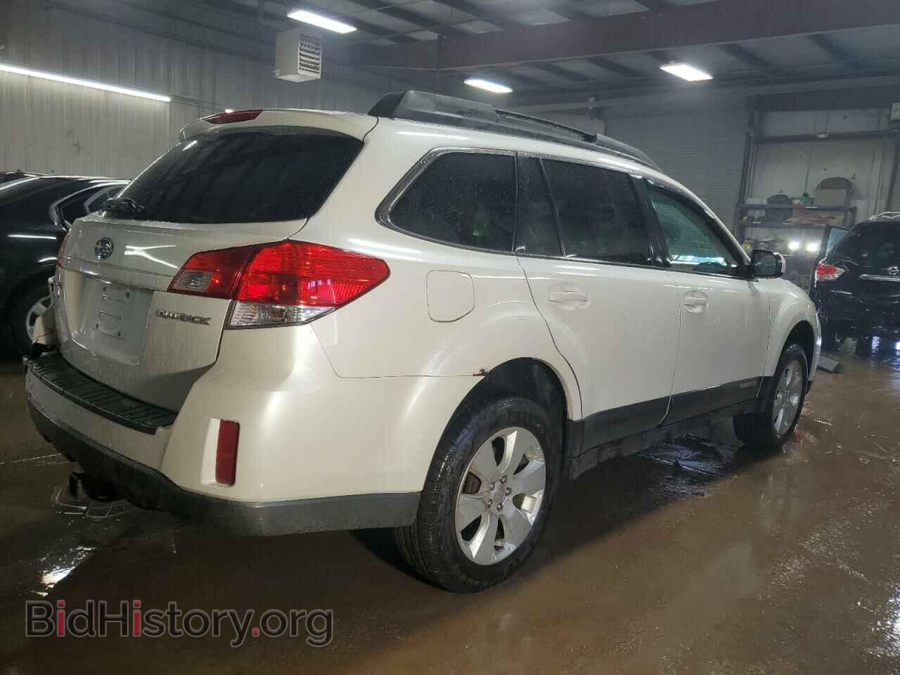 2011 SUBARU OUTBACK - VIN: 4S4BRCCC7B3419918 - Фото 3