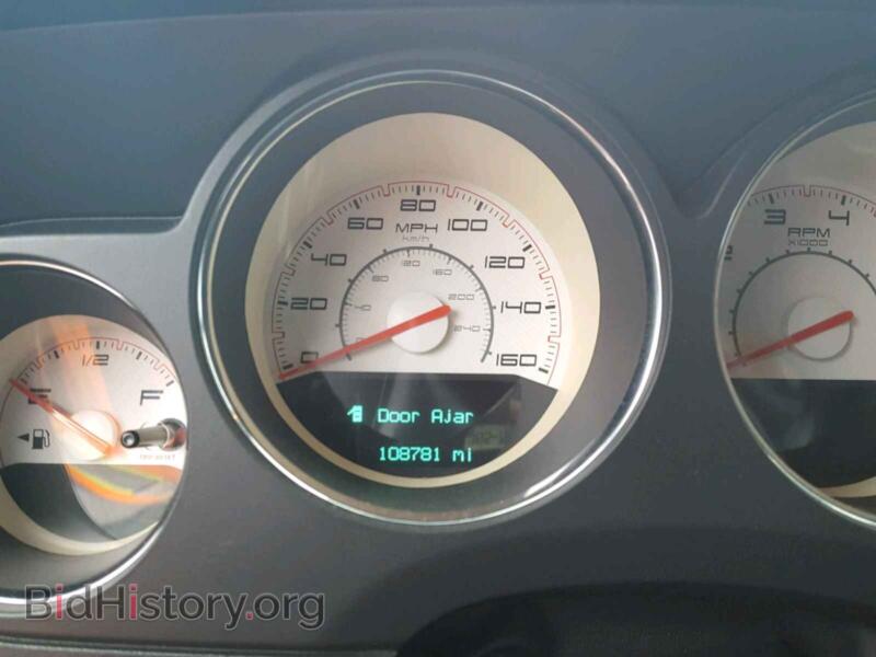 2011 Dodge CHALLENGER (VIN 2B3CJ5DT9BH570655) — фото 8 из 10