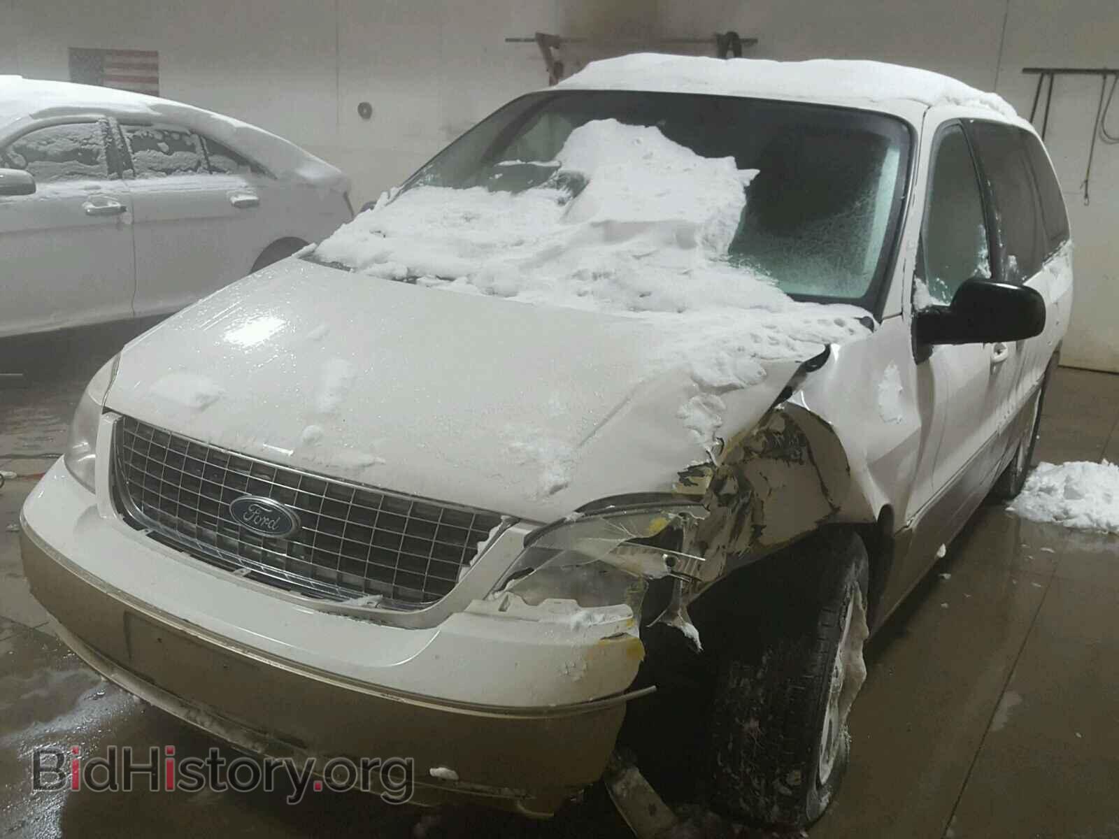 2004 FORD FREESTAR - VIN: 2FMDA58224BB10873 - Фото 2