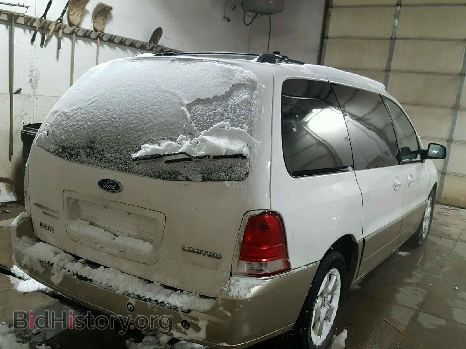 2004 FORD FREESTAR - VIN: 2FMDA58224BB10873 - Фото 4