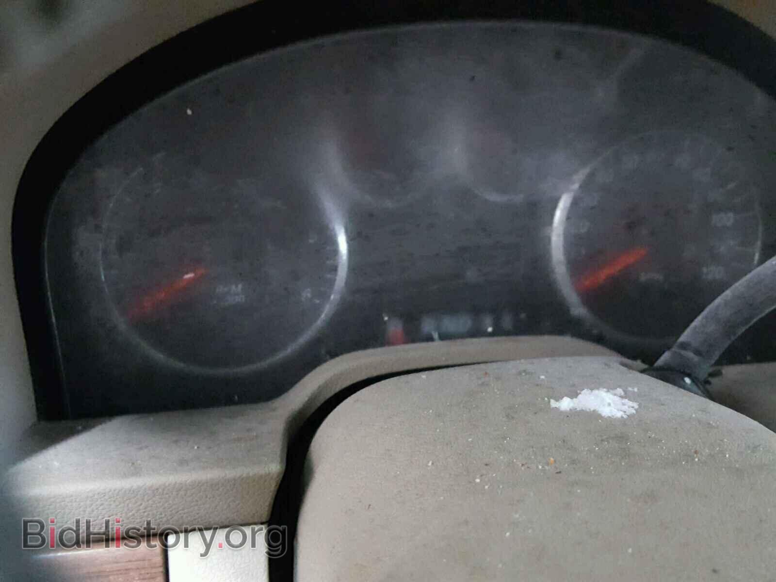 2004 FORD FREESTAR - VIN: 2FMDA58224BB10873 - Фото 8