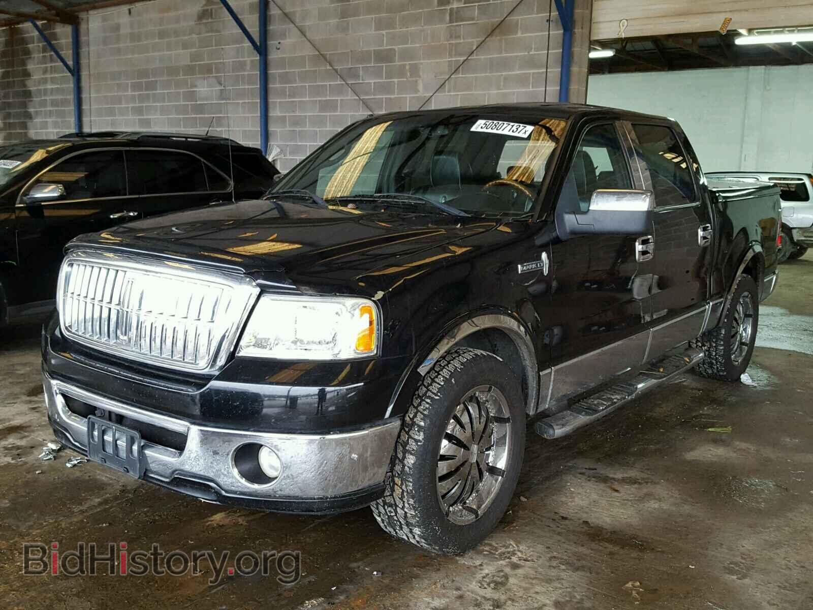 2007 LINCOLN MARK LT - VIN: 5LTPW16567FJ05720 - Photo 2