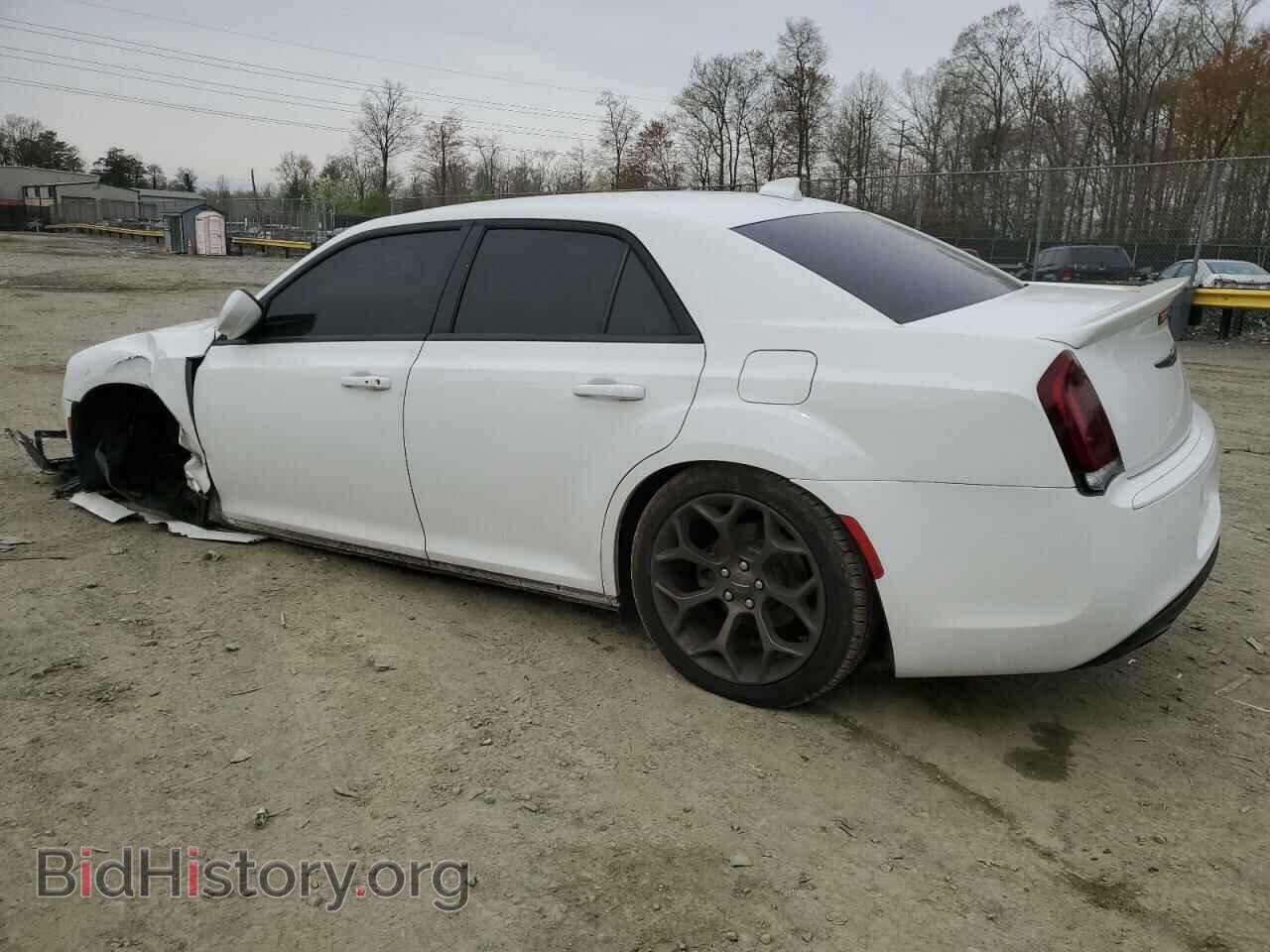 2017 CHRYSLER 300 - VIN: 2C3CCABG0HH664704 - Фото 2