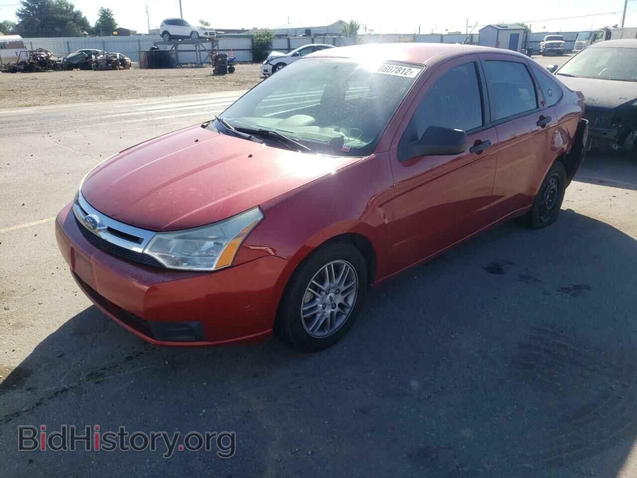 2009 FORD FOCUS - VIN: 1FAHP35N09W230920 - Фото 2