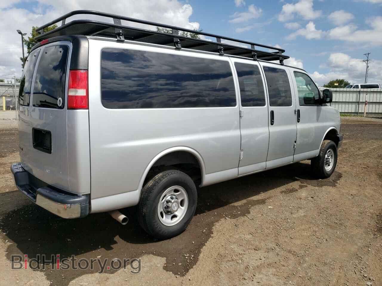 2018 CHEVROLET EXPRESS - VIN: 1GAZGPFG3J1309188 - Фото 3