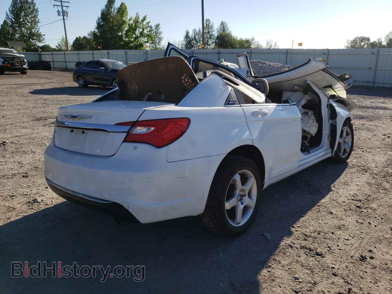 2012 CHRYSLER 200 - VIN: 1C3CCBBG9CN326062 - Фото 4