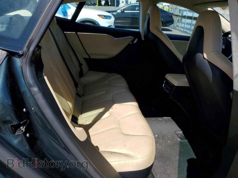 2014 Tesla MODEL S (VIN 5YJSA1H15EFP33842) — photo 10 of 12