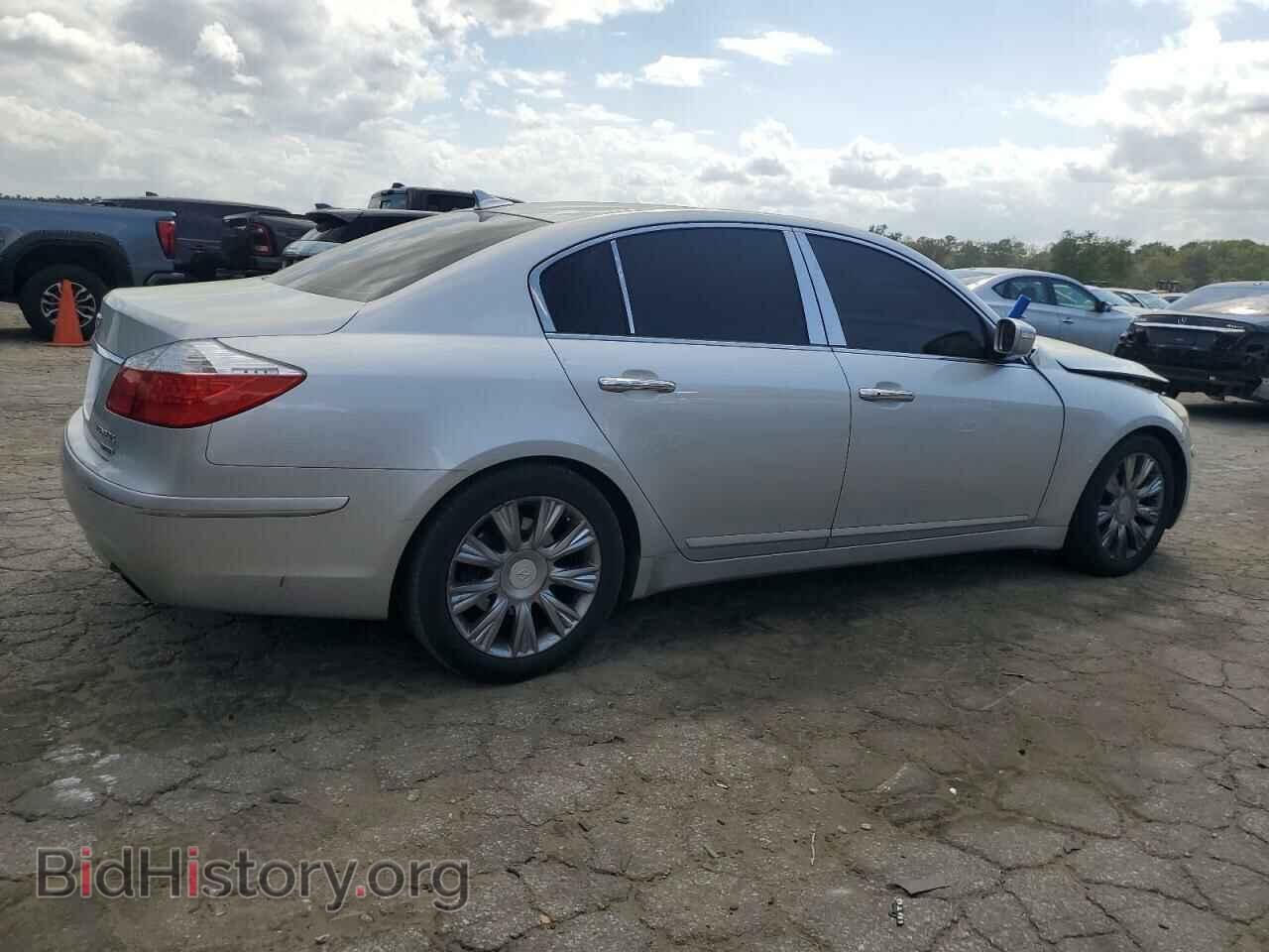 2010 HYUNDAI GENESIS - VIN: KMHGC4DE2AU100559 - Фото 3