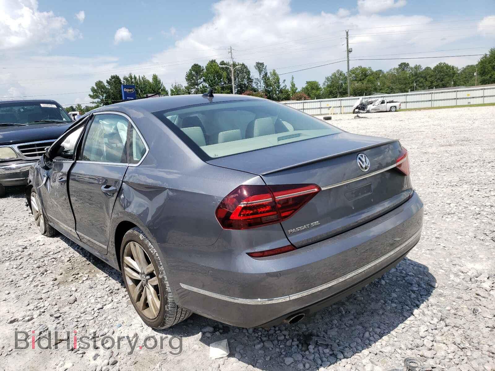 2017 VOLKSWAGEN PASSAT - VIN: 1VWCT7A36HC065805 - Фото 3