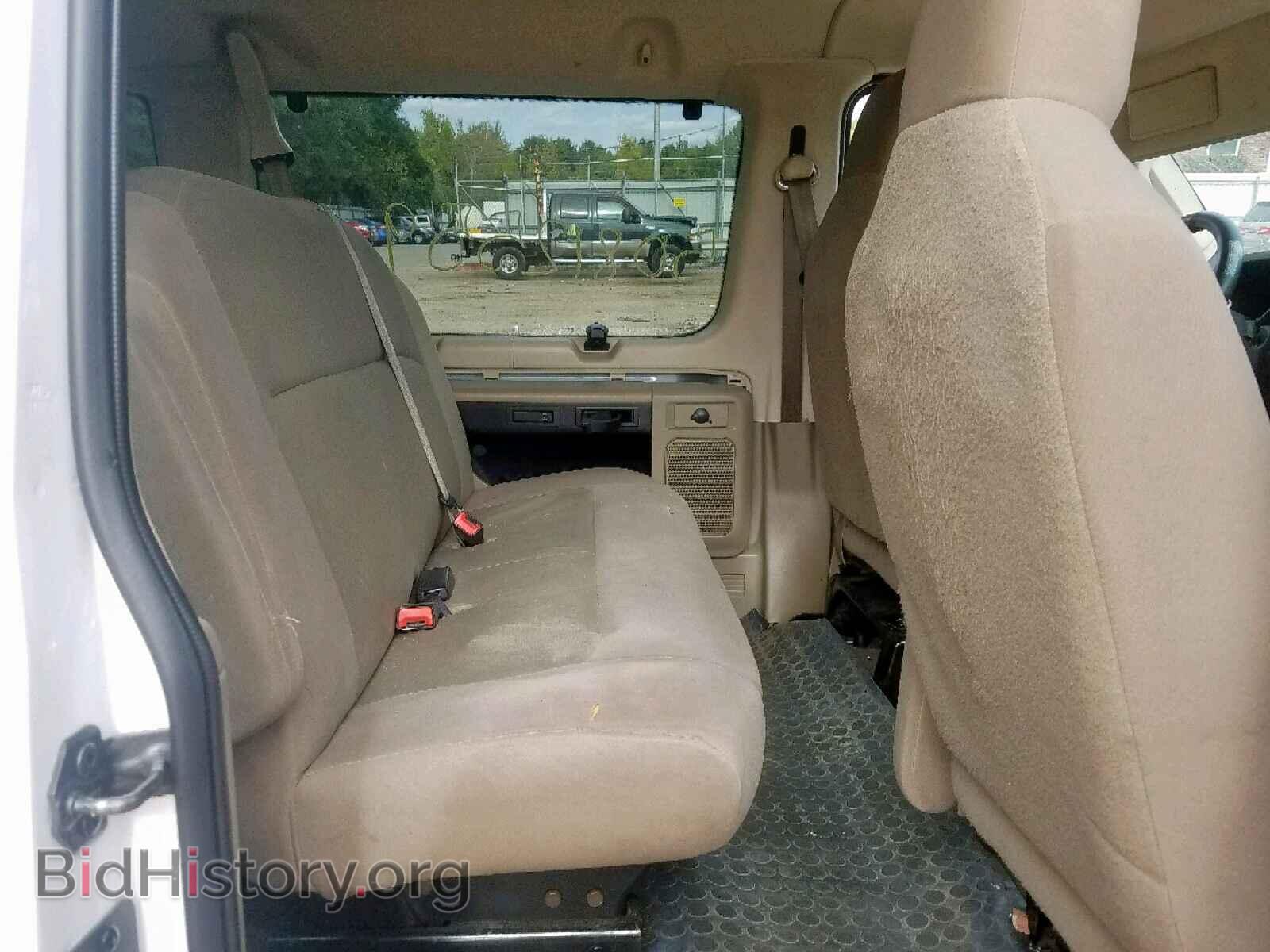 2010 FORD ECONOLINE - VIN: 1FBNE3BL4ADA88775 - Photo 6