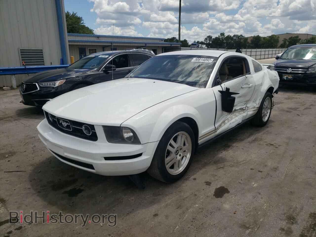 2007 FORD MUSTANG - VIN: 1ZVFT80N475283380 - Фото 2