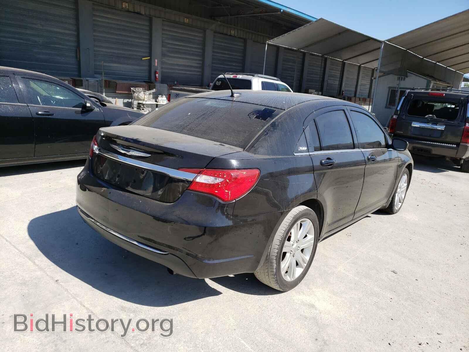 2013 CHRYSLER 200 - VIN: 1C3CCBAB3DN733009 - Фото 4