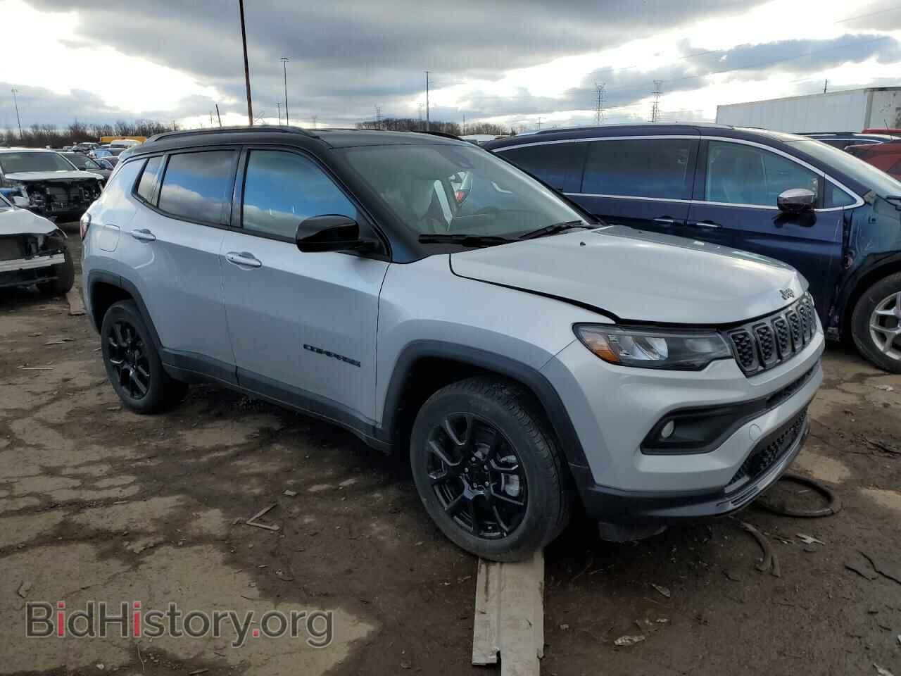 2024 JEEP COMPASS - VIN: 3C4NJDBN0RT166697 - Фото 4