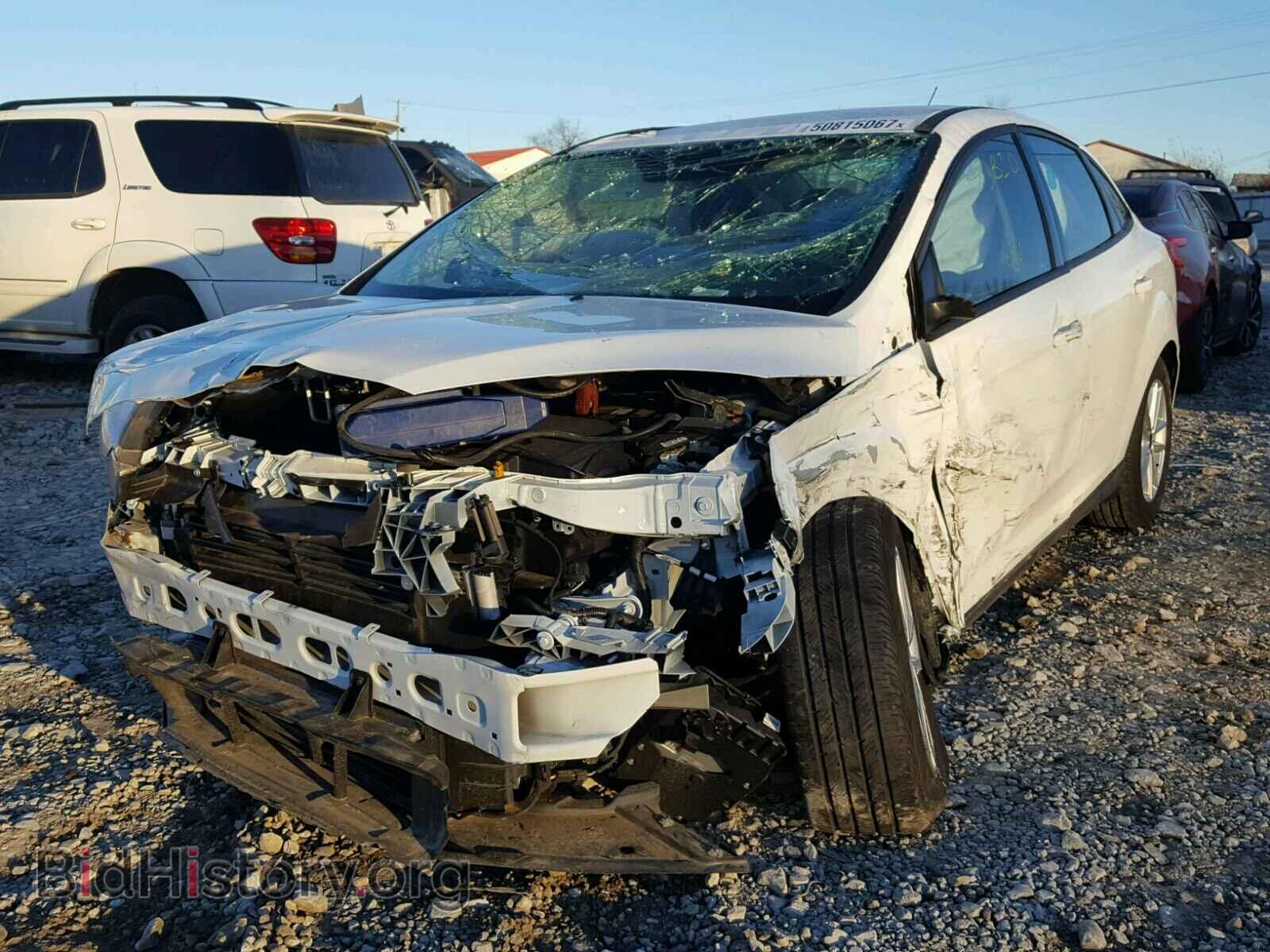 2017 FORD FOCUS - VIN: 1FADP3F29HL204397 - Photo 2