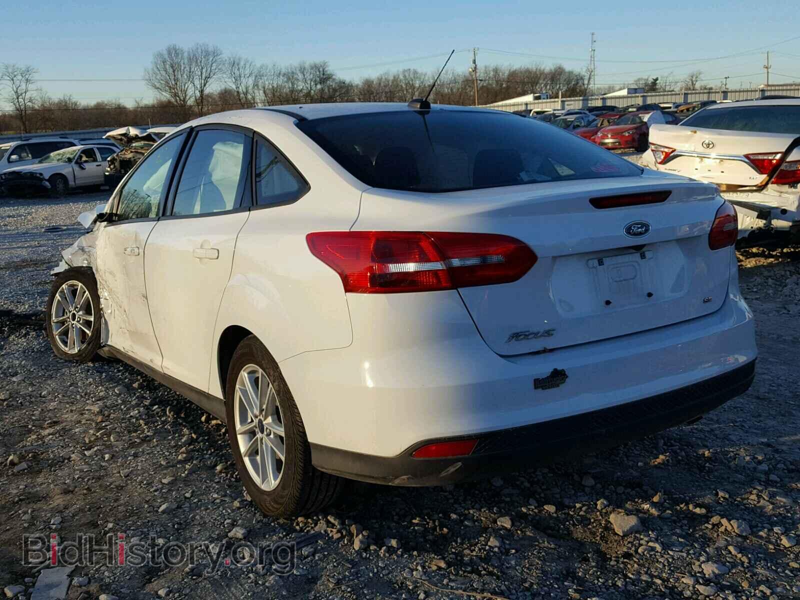 2017 FORD FOCUS - VIN: 1FADP3F29HL204397 - Photo 3
