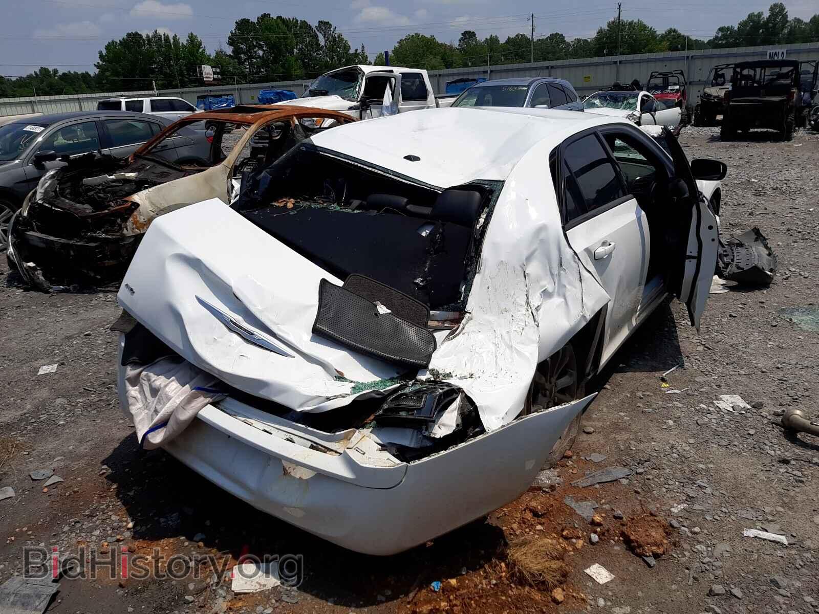 2014 CHRYSLER 300 - VIN: 2C3CCAGG2EH297633 - Photo 4