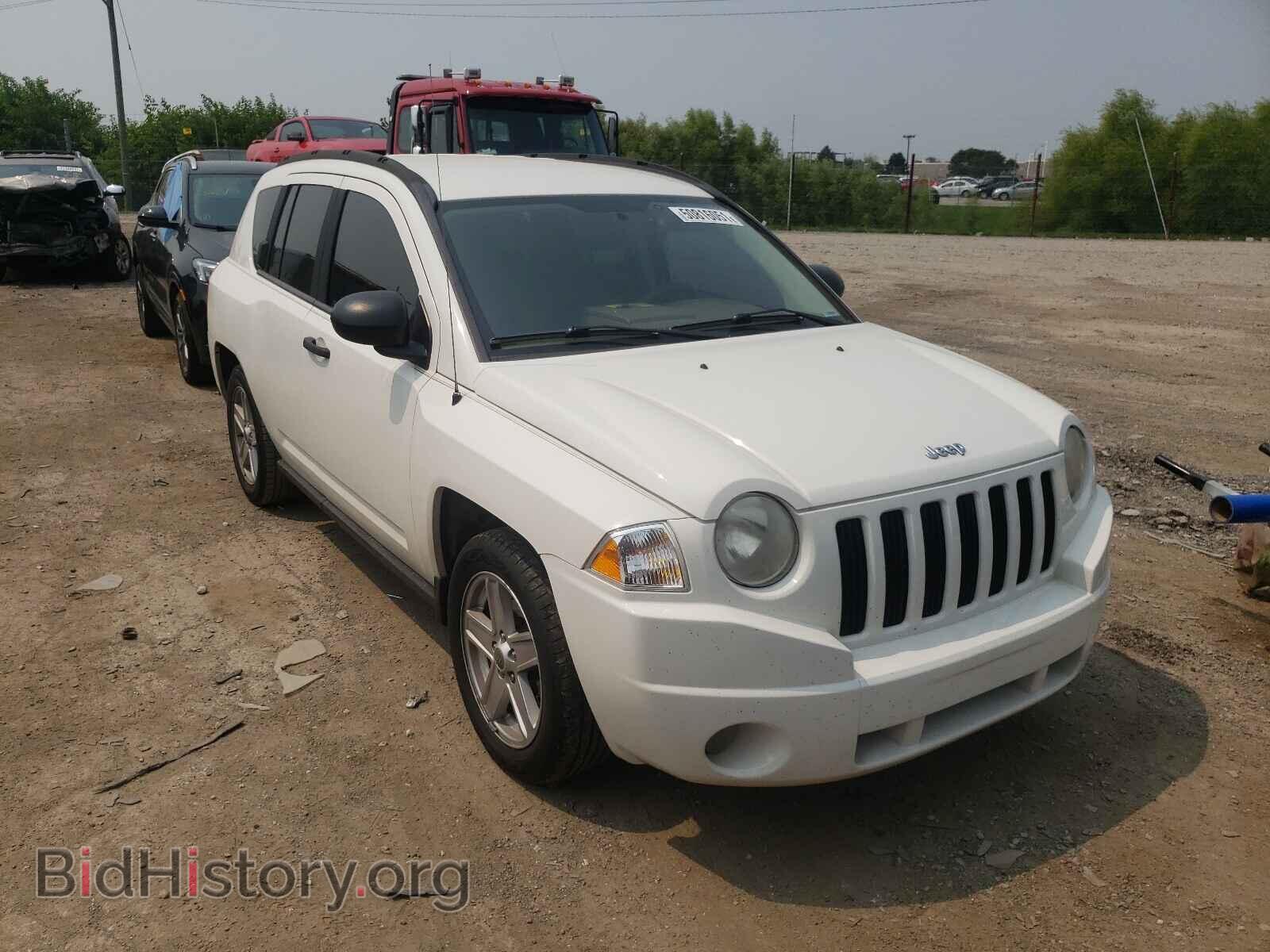 Фотография 1J8FT47077D261300 - JEEP COMPASS 2007