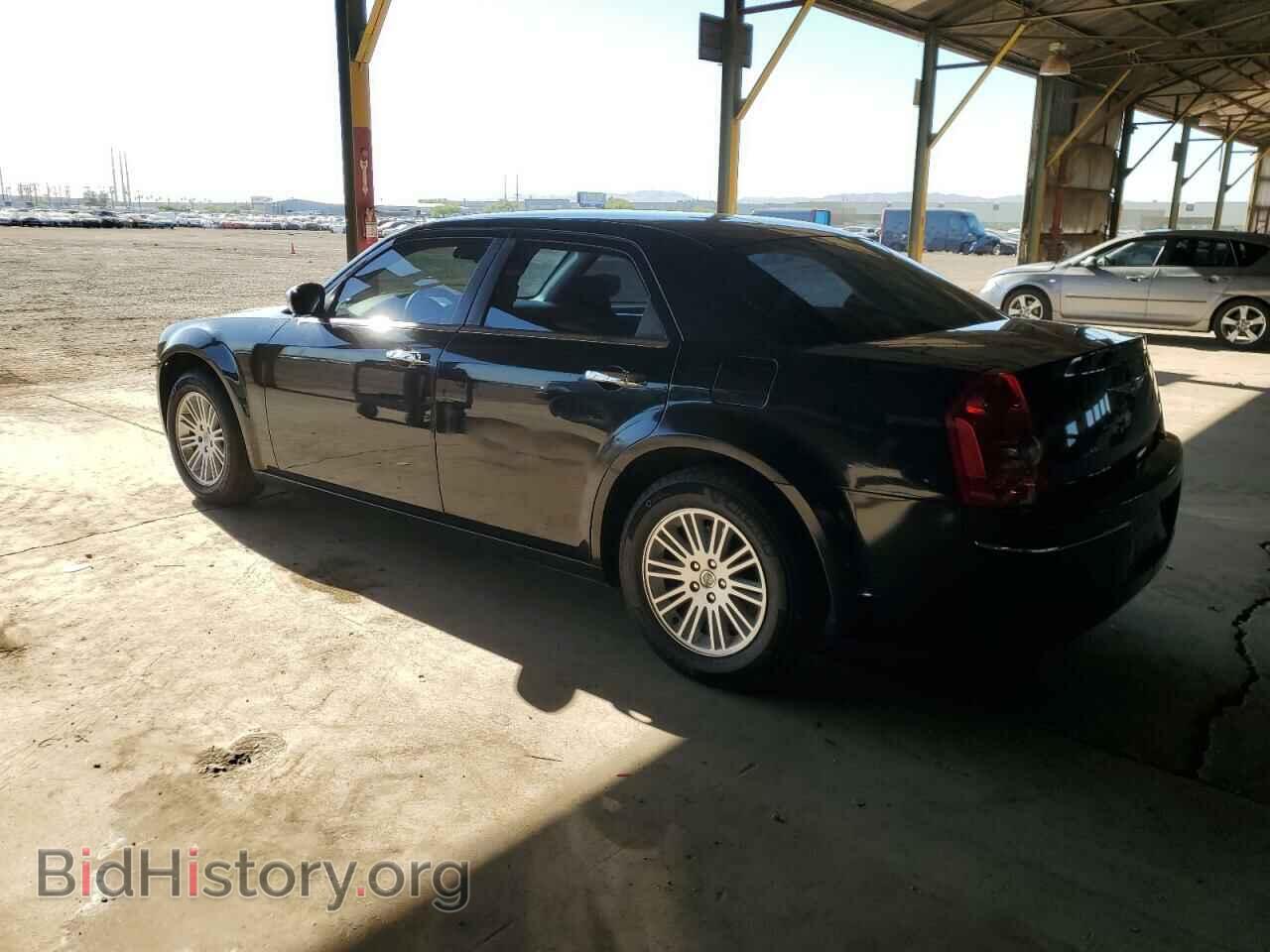 2010 CHRYSLER 300 - VIN: 2C3CA4CD0AH158310 - Фото 2