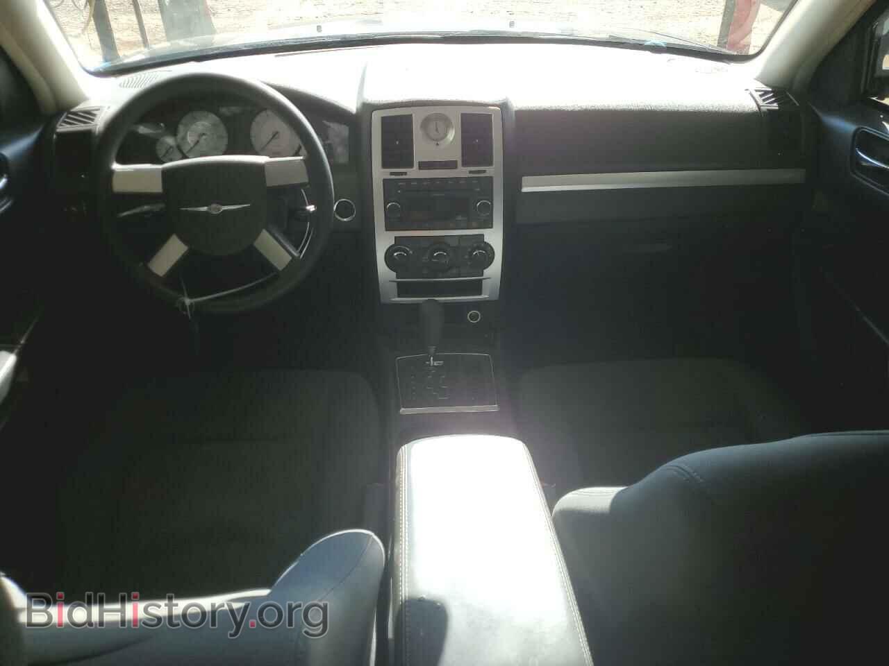 2010 CHRYSLER 300 - VIN: 2C3CA4CD0AH158310 - Фото 8