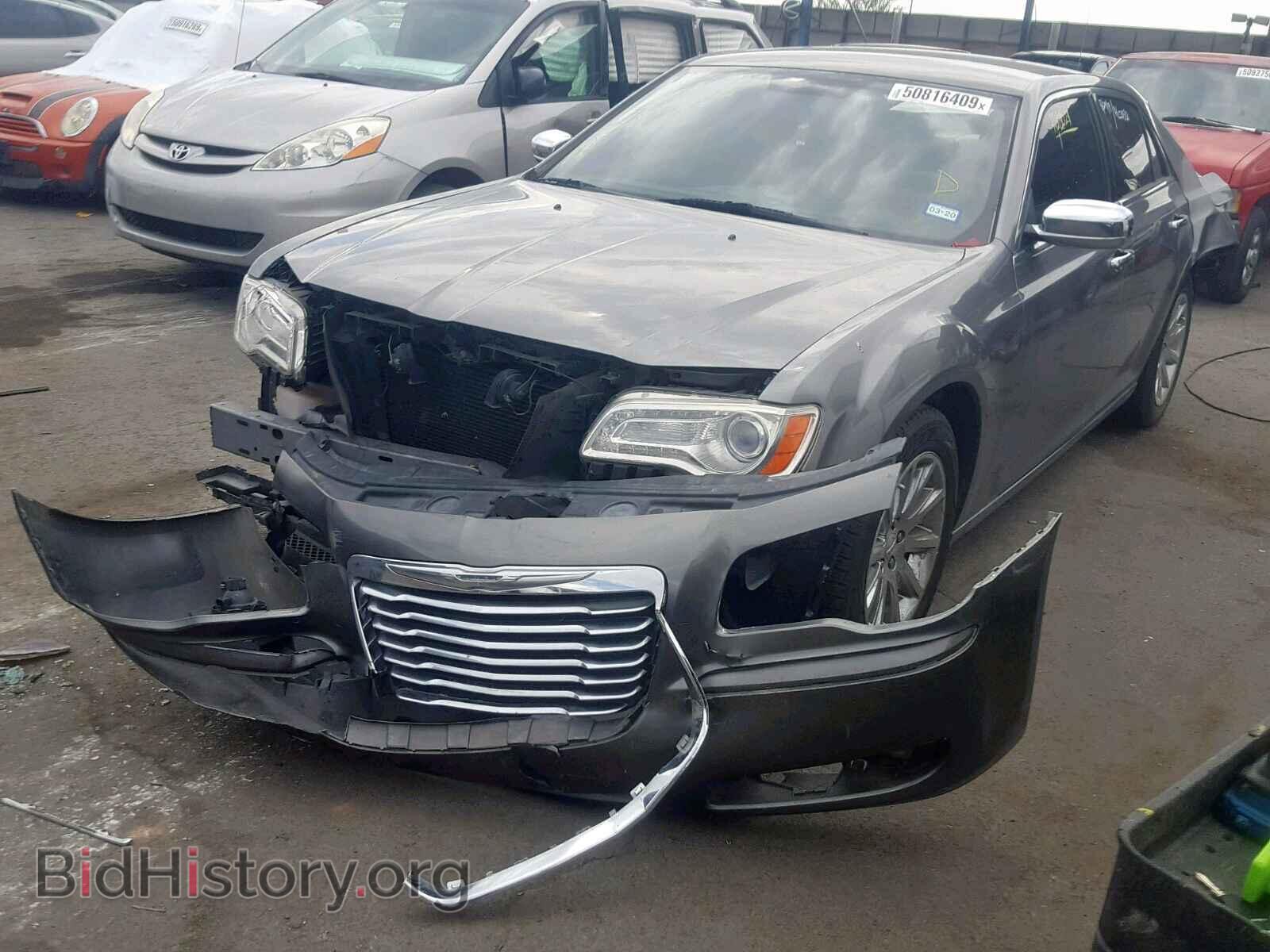 2012 CHRYSLER 300 - VIN: 2C3CCACG8CH283528 - Фото 2