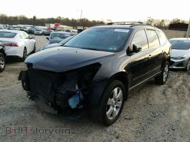 2010 CHEVROLET TRAVERSE - VIN: 1GNLVHED5AS111004 - Фото 2