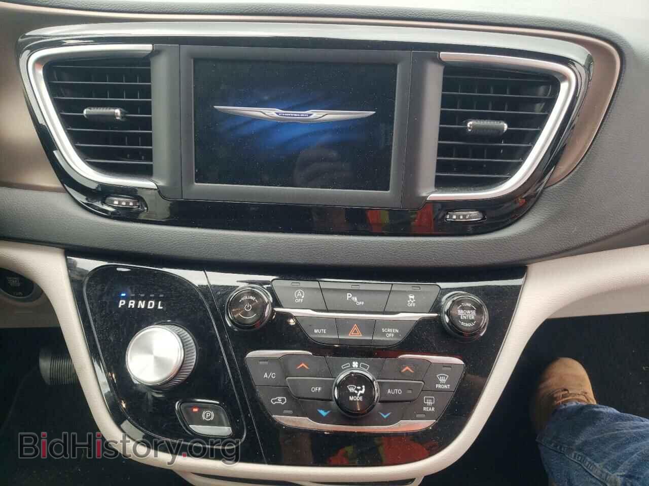 2018 CHRYSLER PACIFICA - VIN: 2C4RC1BG3JR120848 - Photo 9